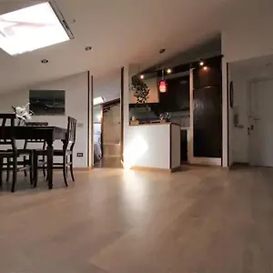  Appartement Accogliente Mansarda Nel Cuore Dell Antica